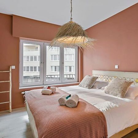 Huswell - Stylishly Refurbished Apartment With Sea View Ostend Exterior photo